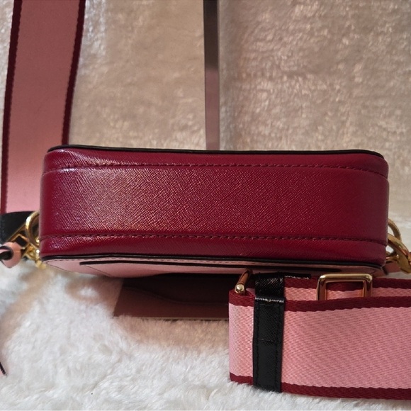 Marc Jacobs Pink and Gold Snapshot Crossbody Bag w/Guitar Strap - Picture 5 of 9